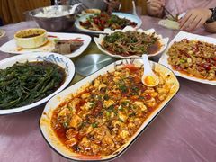 -洪霞餐馆