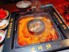 -老牌坊云南鱼豆花火锅(哈西万达店)