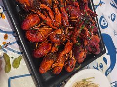 -松哥油焖大虾.小龙虾.黑鸭煲(海岸城店)