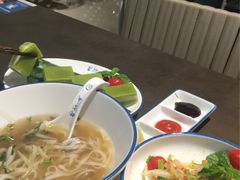-美奈小馆·越南料理(中航城君尚购物中心店)