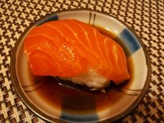 三文鱼手握寿司-仁日本料理(八佰店)