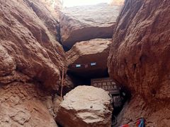 -天山神秘大峡谷