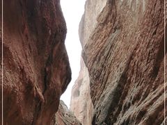 -天山神秘大峡谷