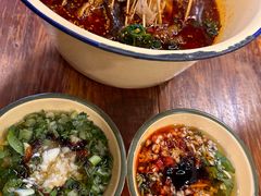 -拈签一笑黄牛肉辣卤串串