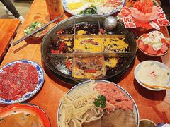 -周小明火锅(黑金冠社区店)