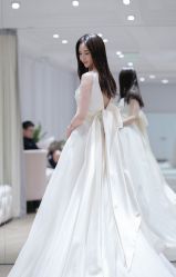 -MANLI BRIDAL婚纱