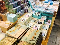 -猫的天空之城概念书店(苏州诚品店)
