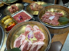 -何发发和牛烧肉·鳗鱼榴莲放题自助(乐峰广场店)