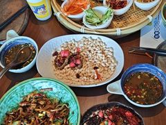 -包整·丝娃娃(一览甲秀楼风景店)