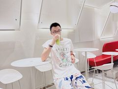 -奈雪的茶(华侨城创意园店)