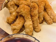 -爆炸头阿姨小四川正宗川味小吃(无任何分店)
