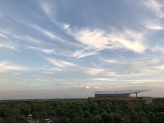 -上海滴水湖皇冠假日酒店