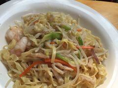 -新大咀港式茶餐厅(宝山万达店)
