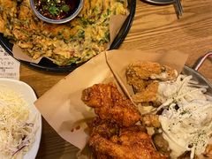 双拼炸鸡-富乐满韩国正宗炸鸡韩国料理(虹泉路店)