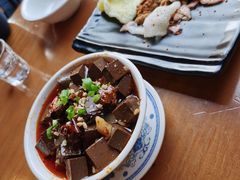 -炉小二铜锅牛蛙•川湘菜(三里屯店)