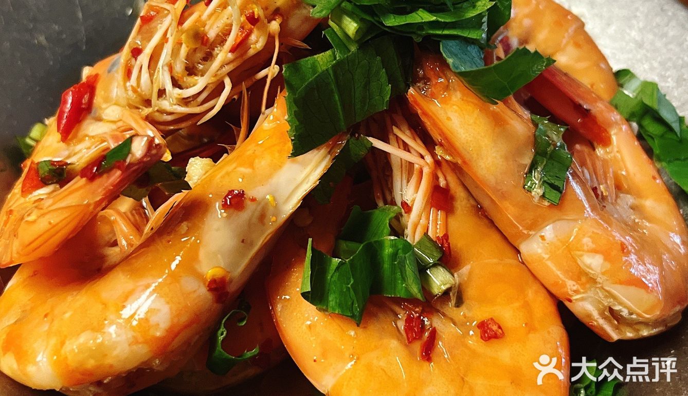 点的一个双人餐,我看基本包含了一些招牌菜