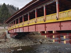 -鲁朗纳麦石锅鸡庄园