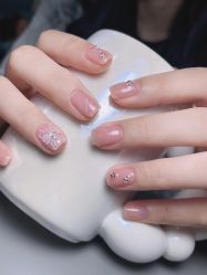 -ManiQ 美甲美睫專門店