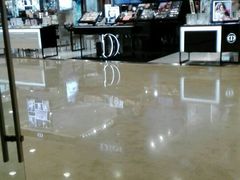 -王府井百货(中州中路店)