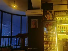 -Mx.cocktail bar