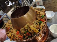 -龙巢盱眙龙虾·牛蛙·烧烤宵夜(八卦岭店)