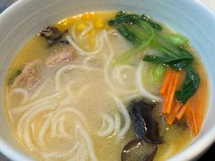 -云海肴云南菜(浦江欢乐颂店)