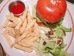 红丝绒芝士牛肉汉堡-阿妮叶李(光谷世界城店)