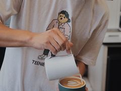 -尤加利咖啡馆