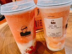 草莓厚酸酪-LELECHA乐乐茶(上海五角场万达广场店)