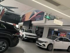 -成都华星西蒙上汽大众4S店(羊西线店)