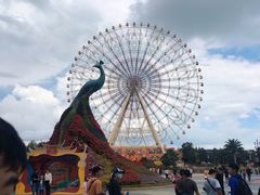 -七彩云南欢乐世界