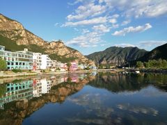 -百里峡七彩艺术小镇