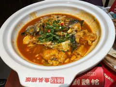 -魏铭鱼头捞饭(晋阳路店)