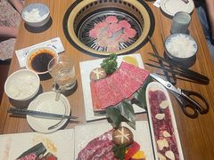 -炼火烤肉店