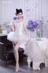 -onlygirl摄影美学馆高端定制(江滩店)
