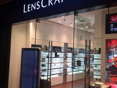 -LensCrafters亮视点·OAKLEY精选(静安嘉里中心店)