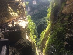 -龙水峡地缝景区