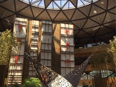 -上海滴水湖皇冠假日酒店