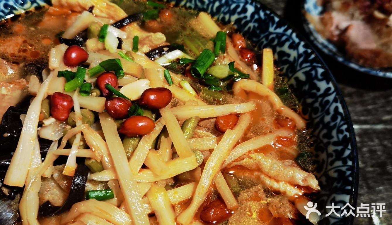 魔都螺蛳粉天花板，就这？