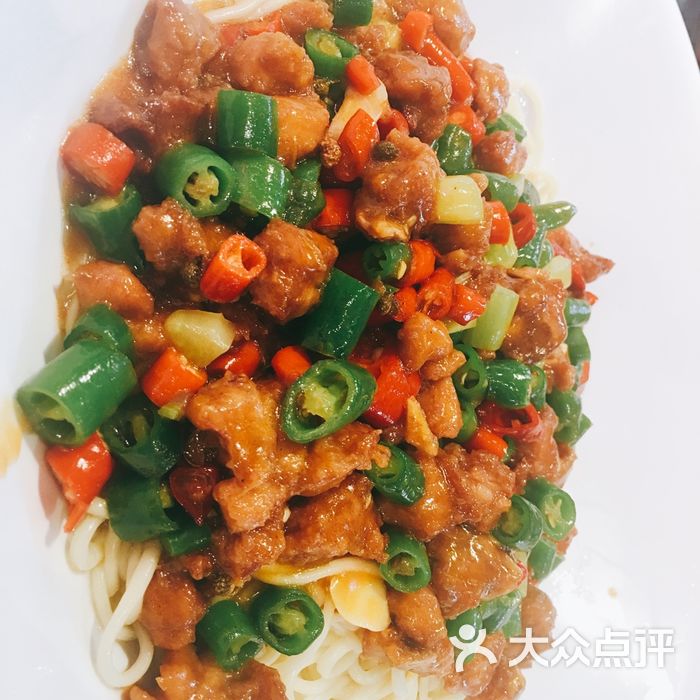 赵崽儿川式面品战斗鸡拌面图片-北京川菜/家常菜-大众点评网
