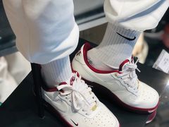 -NIKE KICKS LOUNGE体验店(北京新中关店)