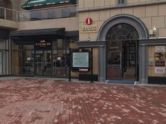 -王府井奥莱临潼小镇(临潼店)