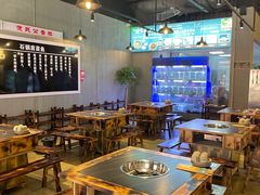 大堂-石锅苗苗鱼(武汉首店)