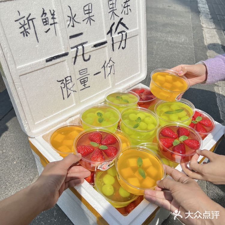 这价格不止成都放在全国也是相当炸裂的