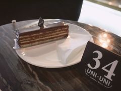 -UNI UNI(环亚凯瑟琳店)
