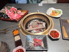 -铭牛烧肉·和牛海鲜自助(高新月牙湖店)