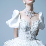 洛可可情调的浪漫婚纱