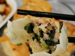 鲜肉韭菜煎饺-芬芳甜品(同福路店)