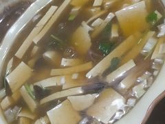 -金卯白肉罩火烧