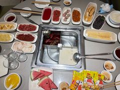 -海底捞火锅(新松江路生日主题店)
